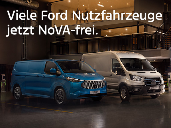 Zwei Ford Nutzfahrzeuge in einer modernen Umgebung, mit dem Text 