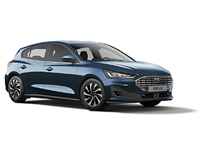 Blauer Ford Focus, kompakter Hatchback mit modernen Linien und sportlichem Design, steht in leichtem Winkel.